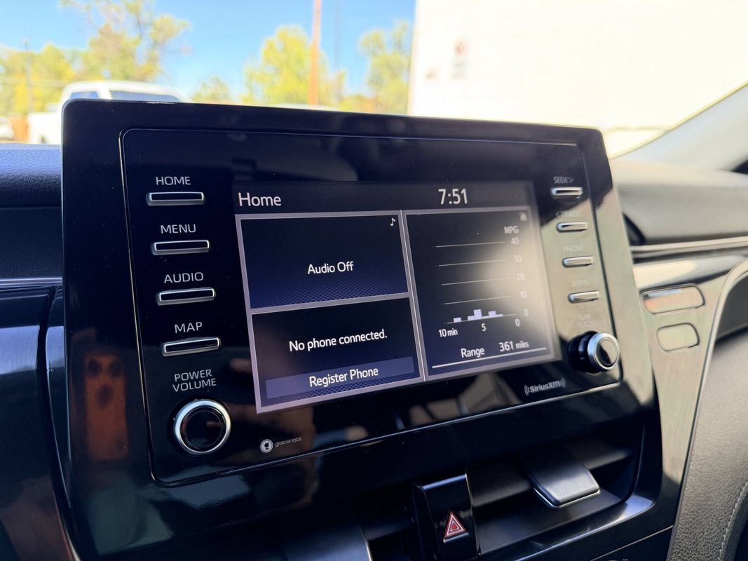Used 2021 Toyota Camry SE FWD image 16
