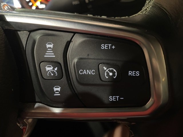 Used 2020 Jeep Wrangler Unlimited Sahara image 15