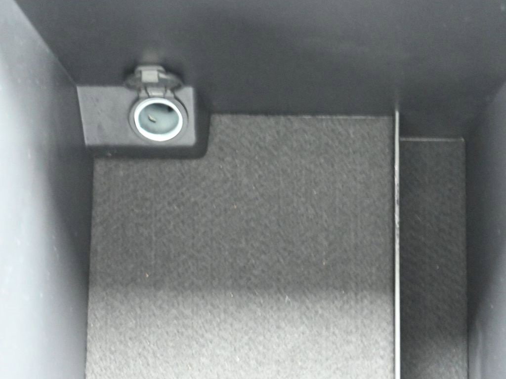 Used 2021 Nissan Titan Platinum Reserve w/ Moonroof Package image 32