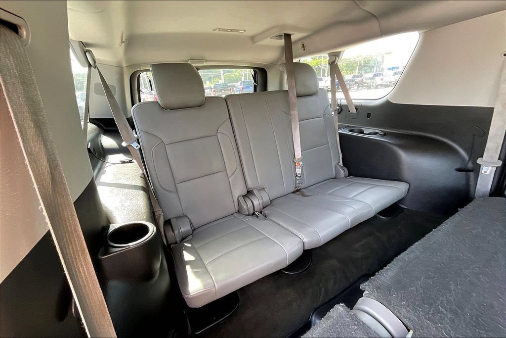 Used 2015 Chevrolet Suburban LT AWD/4WD image 25