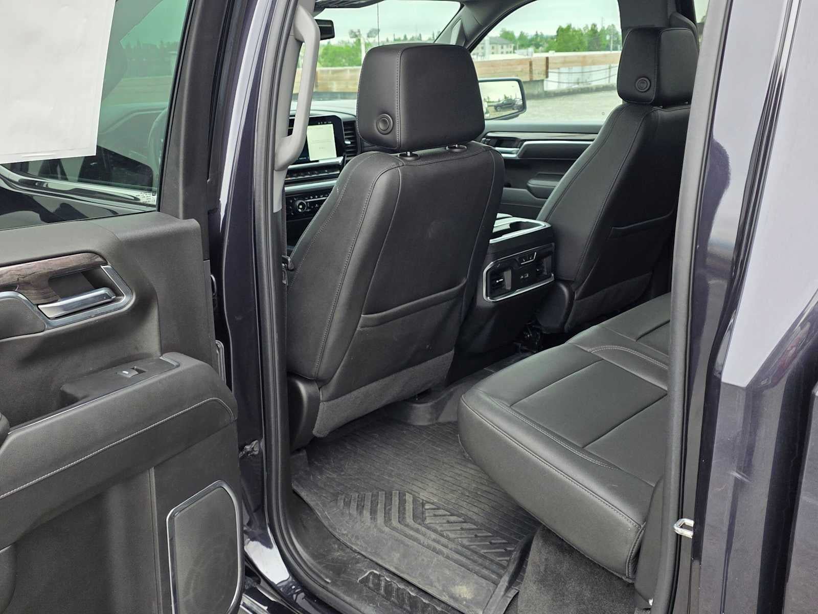 Used 2022 Chevrolet Silverado 1500 LTZ AWD/4WD image 15
