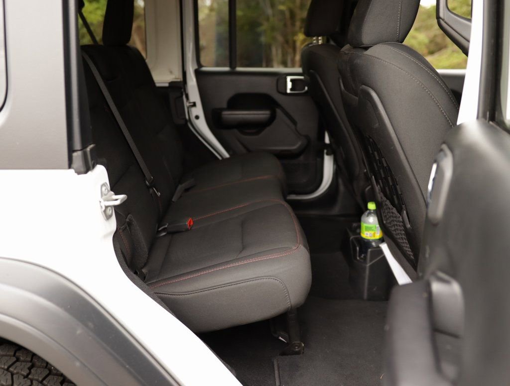 Used 2021 Jeep Wrangler Unlimited Rubicon w/ Cold Weather Group image 28