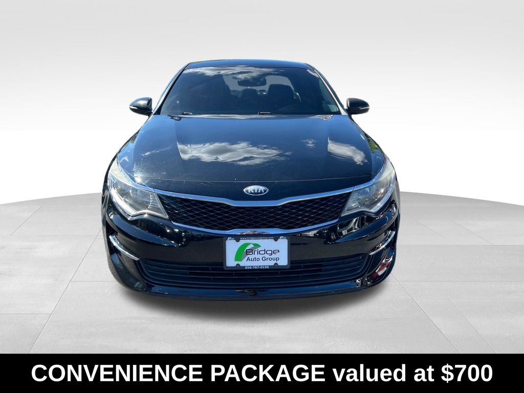 Used 2018 Kia Optima LX w/ Convenience Package FWD image 2