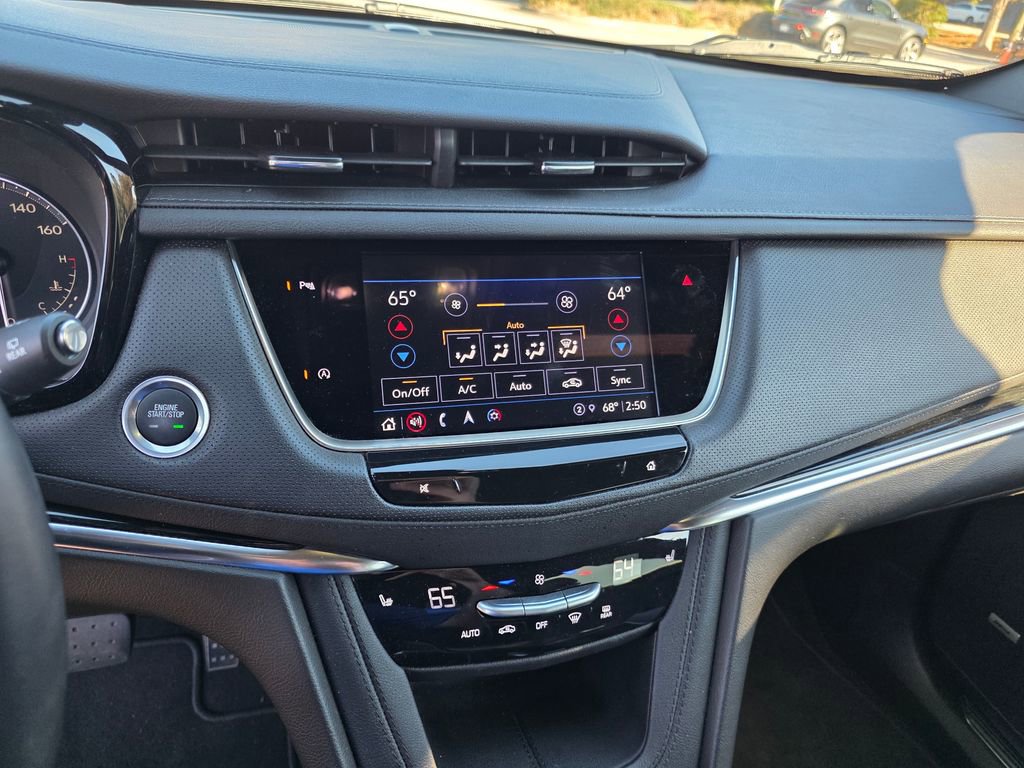 Used 2025 Cadillac XT5 Premium Luxury image 16