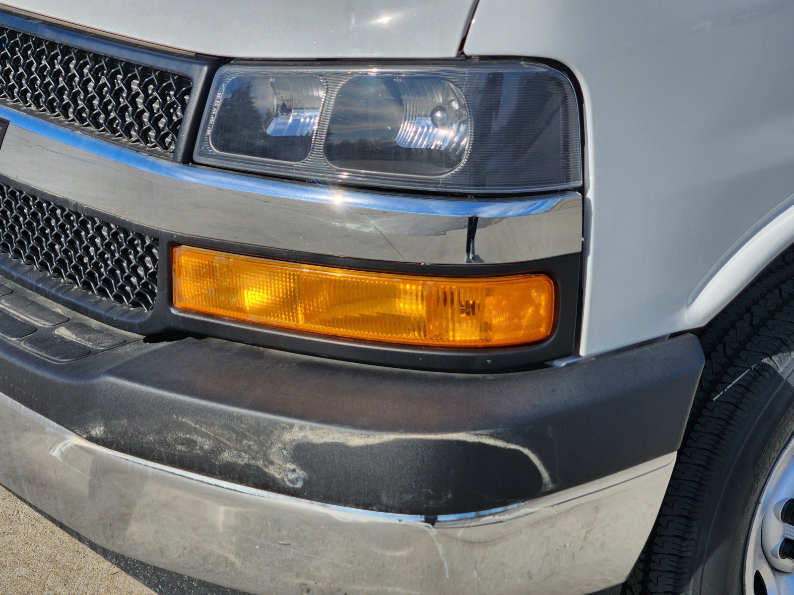New 2025 Chevrolet Express 3500 w/ Power Convenience Package RWD image 6