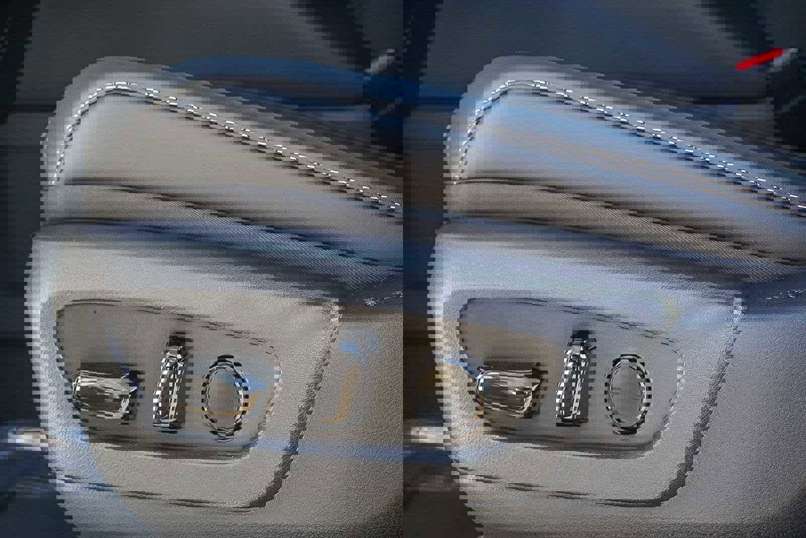 New 2026 Lexus TX 500h AWD image 21