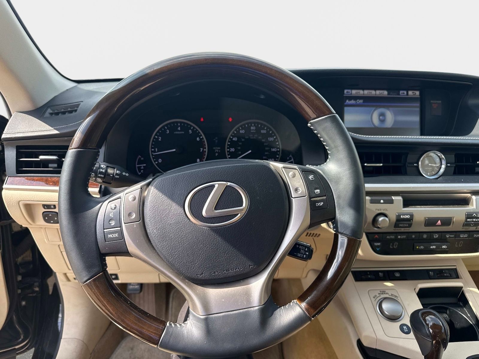 Used 2014 Lexus ES 350 w/ Luxury Package image 27
