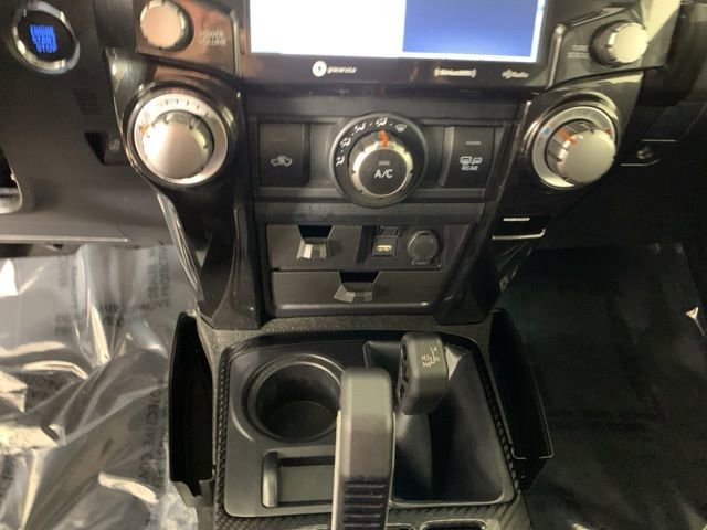 Used 2024 Toyota 4Runner TRD Off-Road Premium w/ Off Road Premium Plus Package AWD/4WD image 25