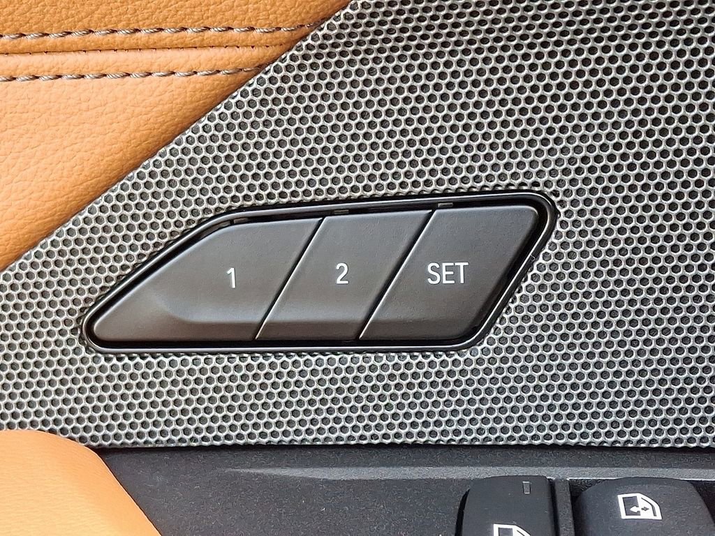 Used 2025 BMW i4 xDrive40i w/ Premium Package image 26