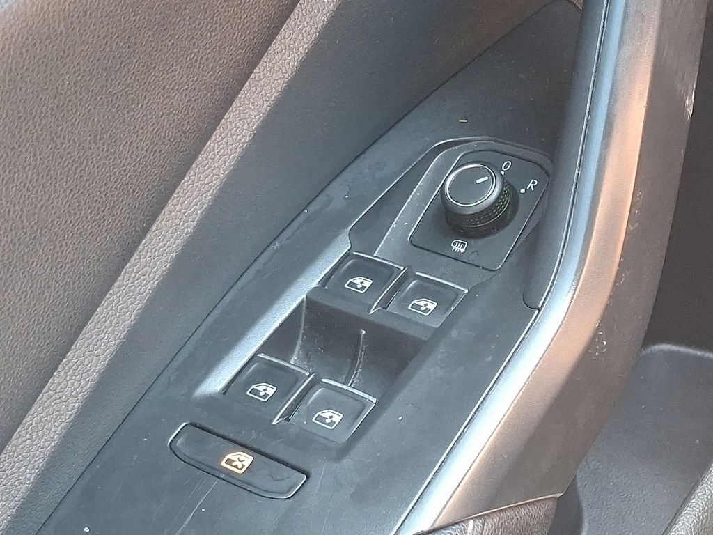 Used 2024 Volkswagen Jetta SE FWD image 24