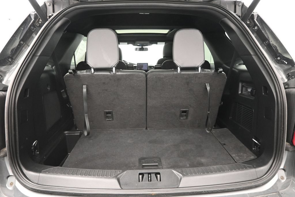 Used 2023 Ford Explorer ST-Line w/ Class IV Trailer Tow Package AWD/4WD image 28