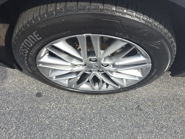 Used 2024 Acura MDX SH-AWD w/ Advance Package image 27