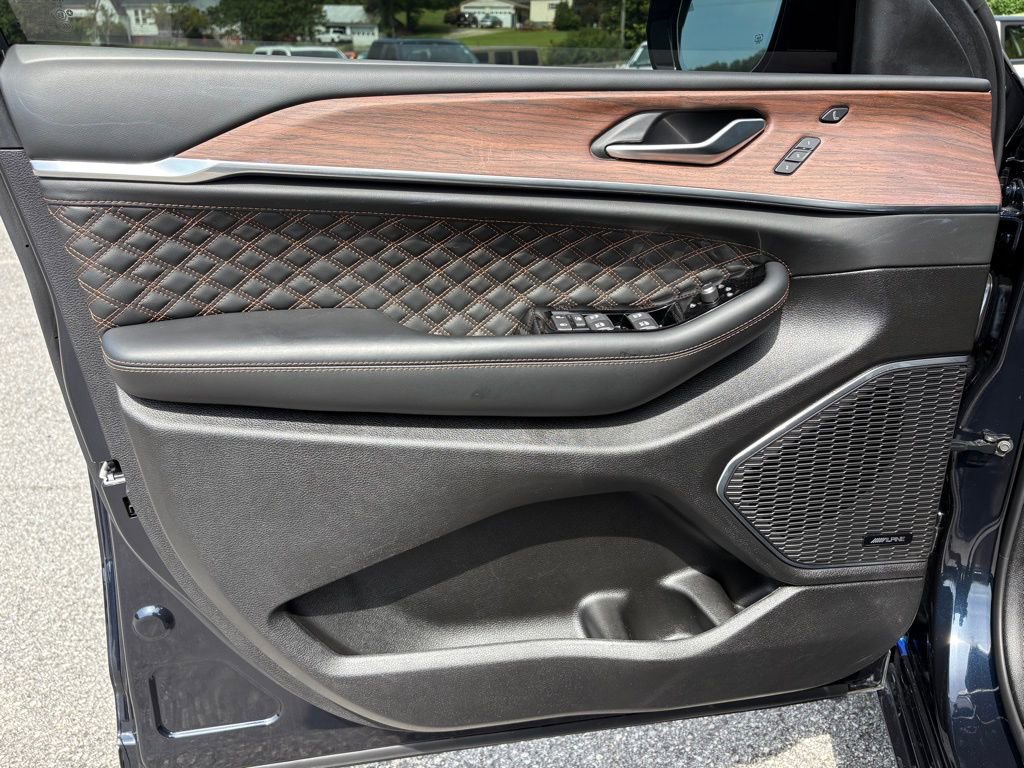 Used 2024 Jeep Grand Cherokee L Summit w/ Rear Seat Video Group I image 43