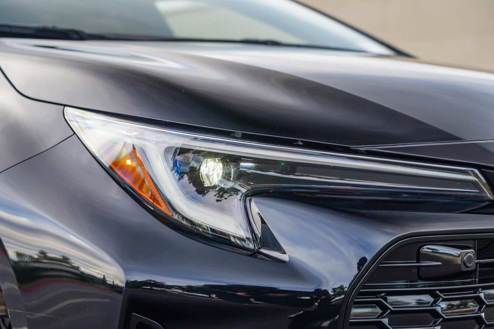 Used 2024 Toyota Corolla Premium image 2