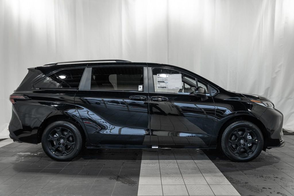 New 2026 Toyota Sienna XLE Woodland Edition image 3