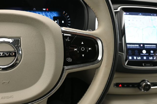 Used 2023 Volvo XC90 B5 Core w/ Climate Package AWD/4WD image 23