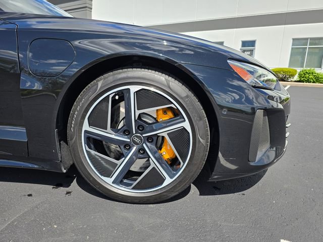 Used 2024 Audi RS e-tron GT w/ Carbon Performance Package AWD/4WD image 4