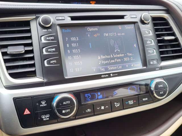 Used 2015 Toyota Highlander XLE AWD/4WD image 17