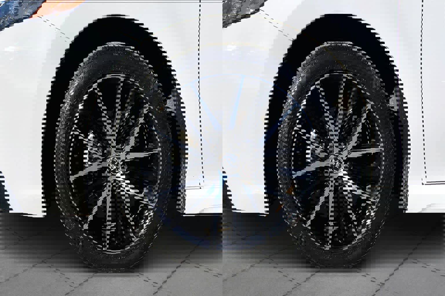 Used 2023 Toyota Camry SE image 10