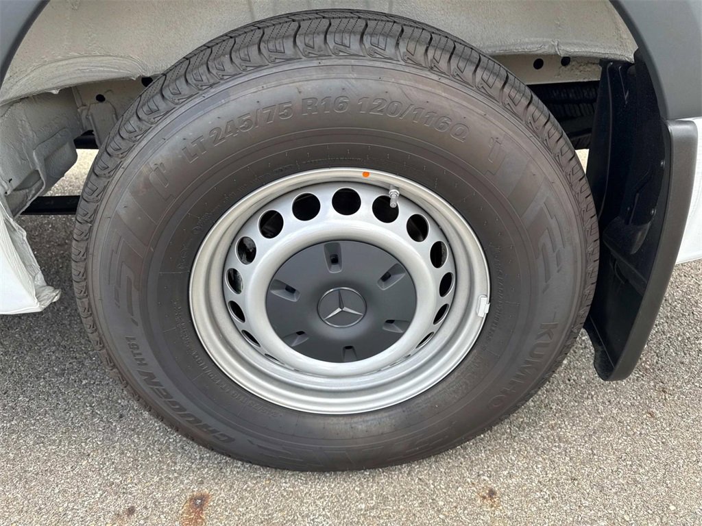 New 2025 Mercedes-Benz Sprinter 2500 image 16