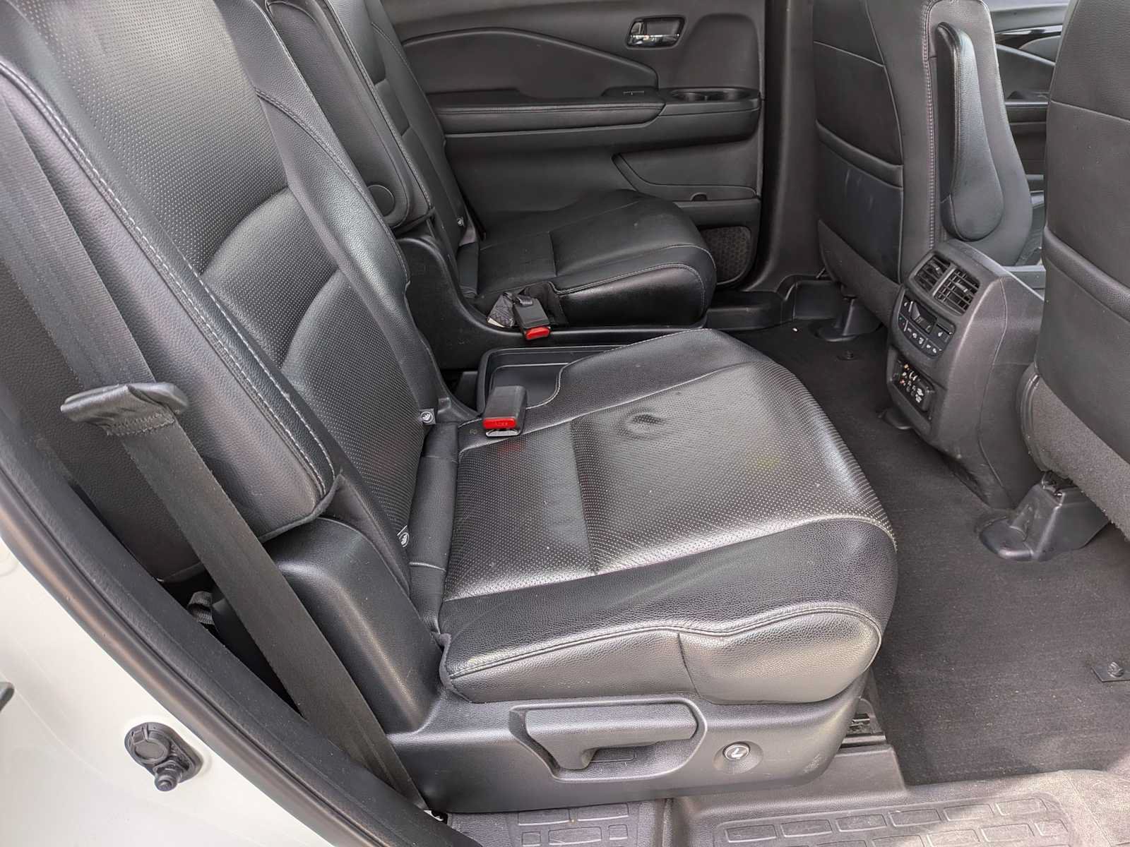 Used 2017 Honda Pilot Elite image 20