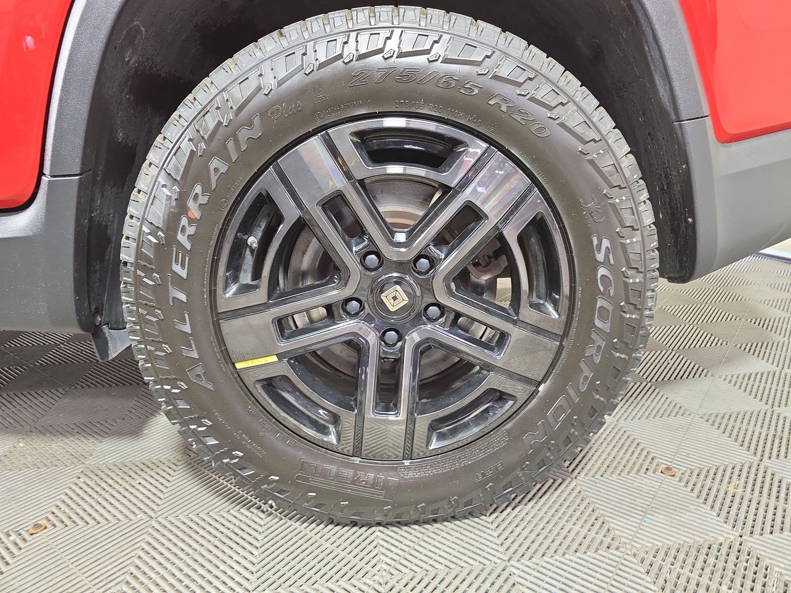 Used 2023 Rivian R1T Adventure AWD/4WD image 10
