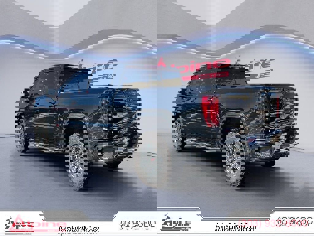 Used 2024 GMC Sierra 1500 AT4X image 3