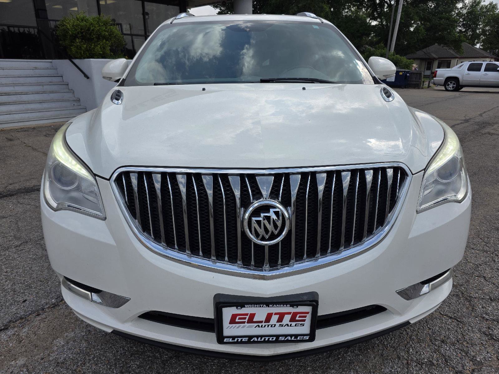 Used 2014 Buick Enclave Convenience FWD image 2