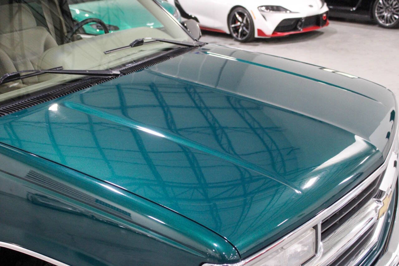 Used 1996 Chevrolet Silverado 2500 C2500 Cheyenne 2dr Extended Ca image 9