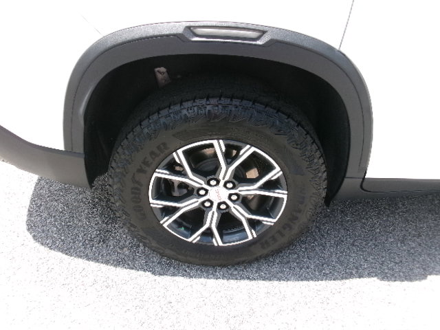 Used 2024 GMC Acadia AT4 w/ Luxury Package AWD/4WD image 10
