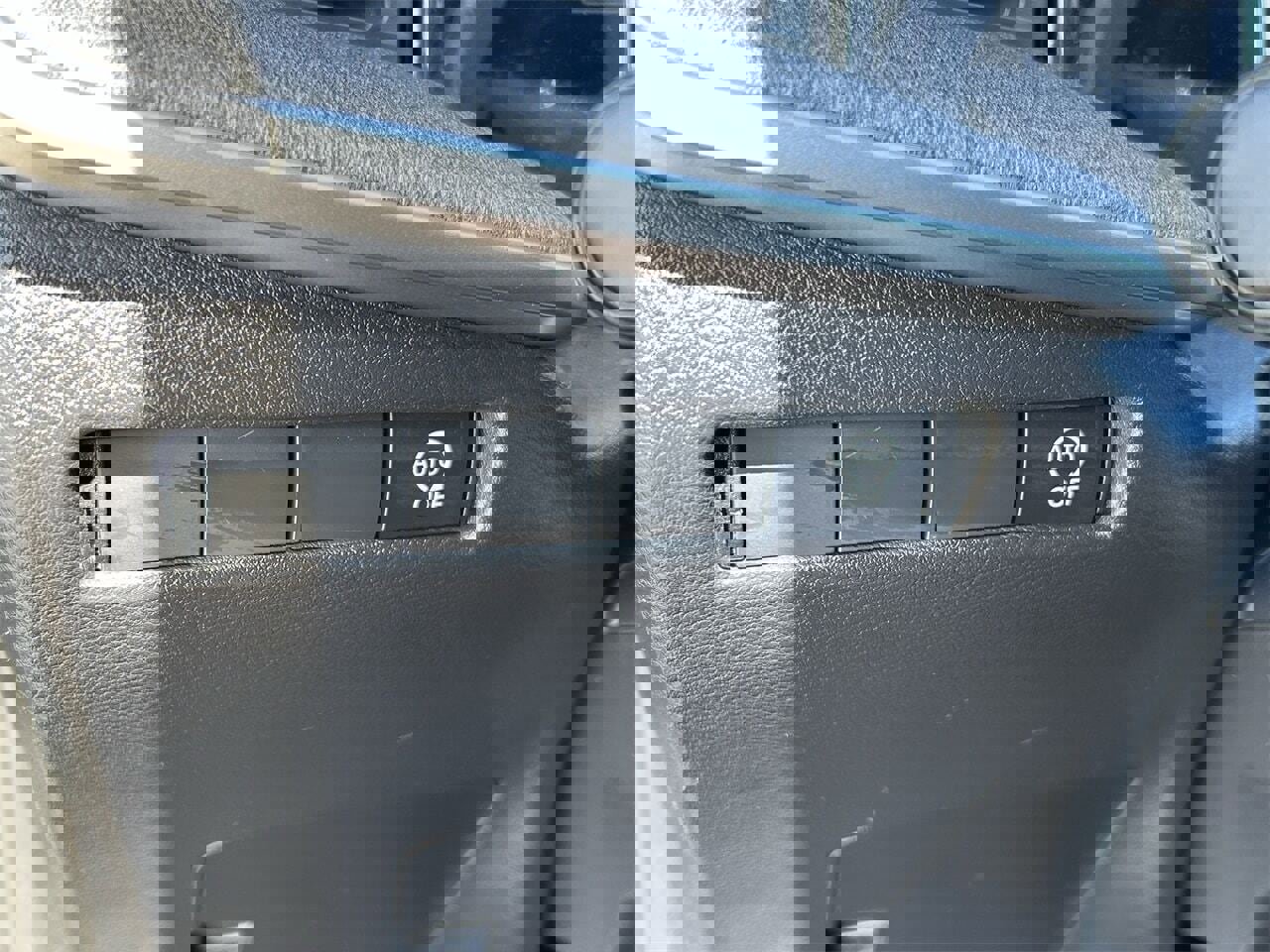 New 2026 Nissan Kicks SV image 32