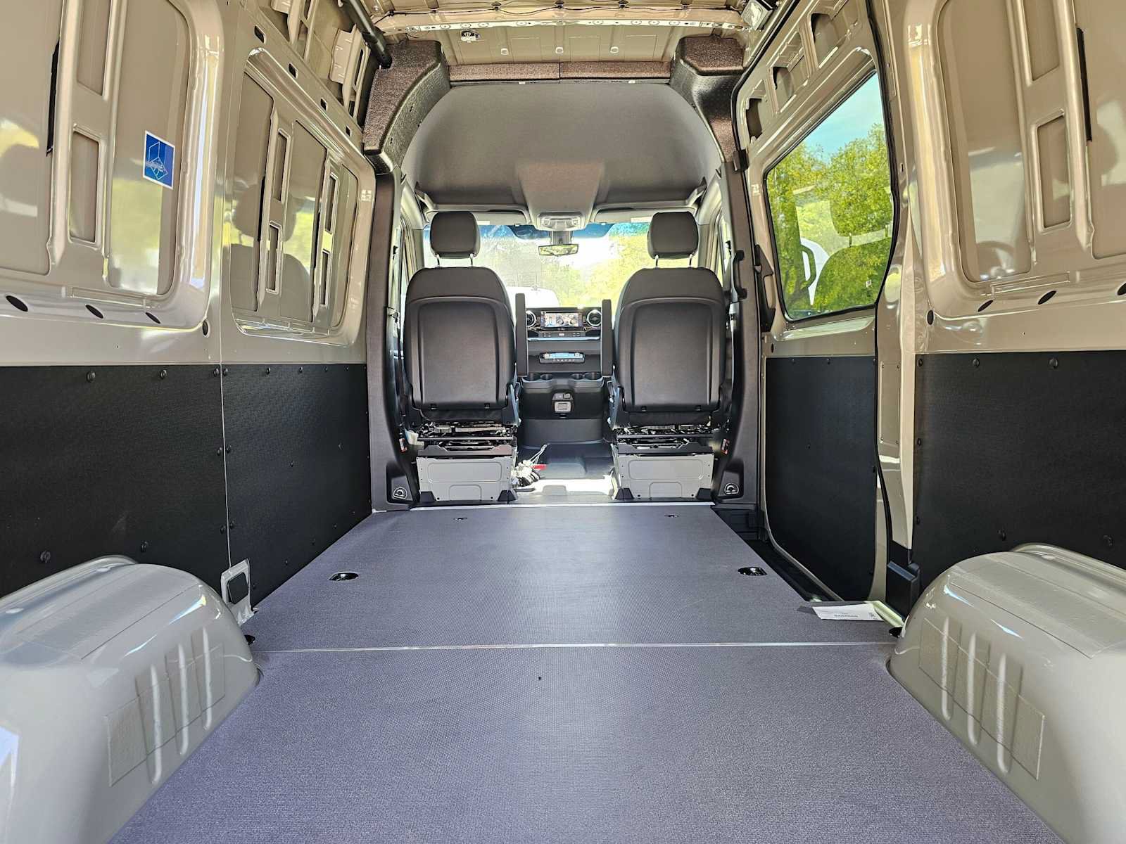 New 2026 Mercedes-Benz Sprinter 2500 image 18