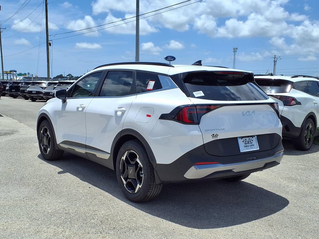New 2026 Kia Sportage EX w/ EX Panorama Roof Package FWD image 2