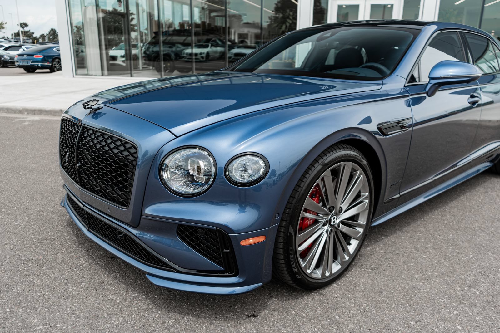 Certified 2025 Bentley Flying Spur Plug-In Hybrid AWD/4WD image 21