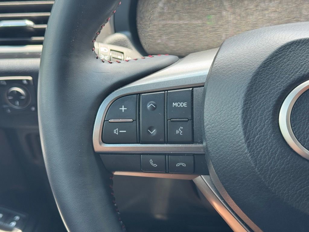 Used 2023 Lexus GX 460 Premium image 32