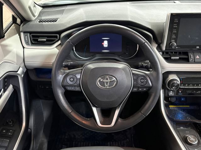 Used 2019 Toyota RAV4 Limited image 27