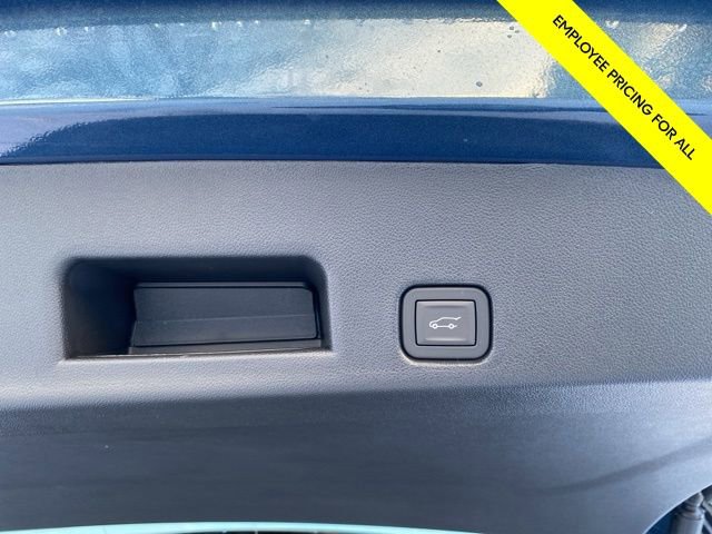 New 2025 Buick Enclave Preferred w/ LPO, Floor Liner Package image 38