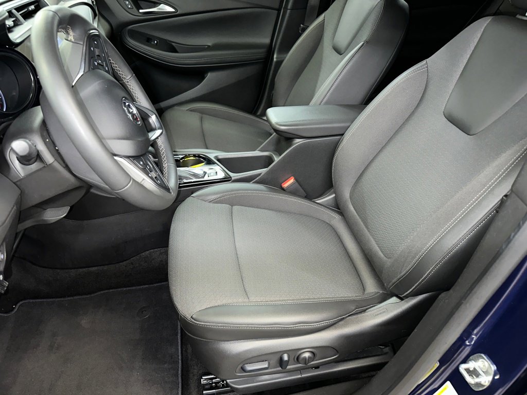 Certified 2023 Buick Encore GX Select w/ Safety Package II image 5