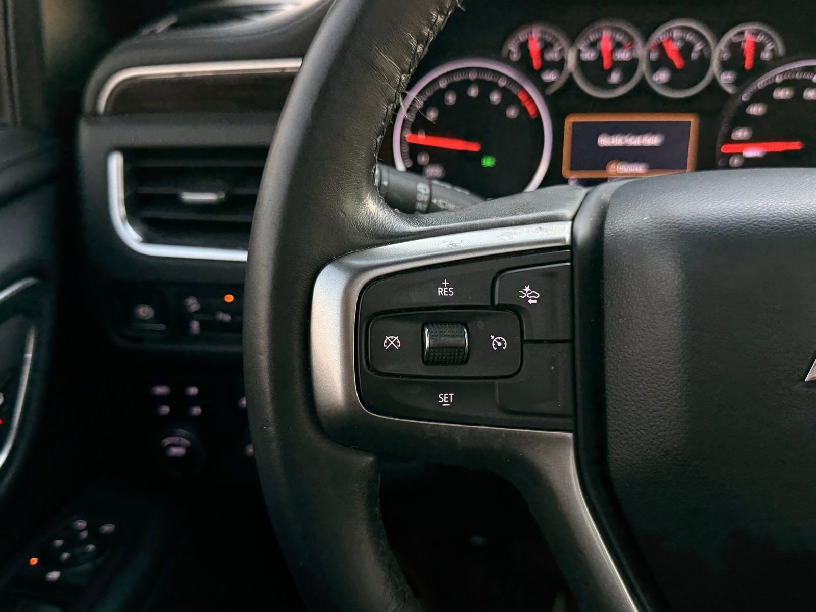 Used 2021 Chevrolet Tahoe Z71 image 37