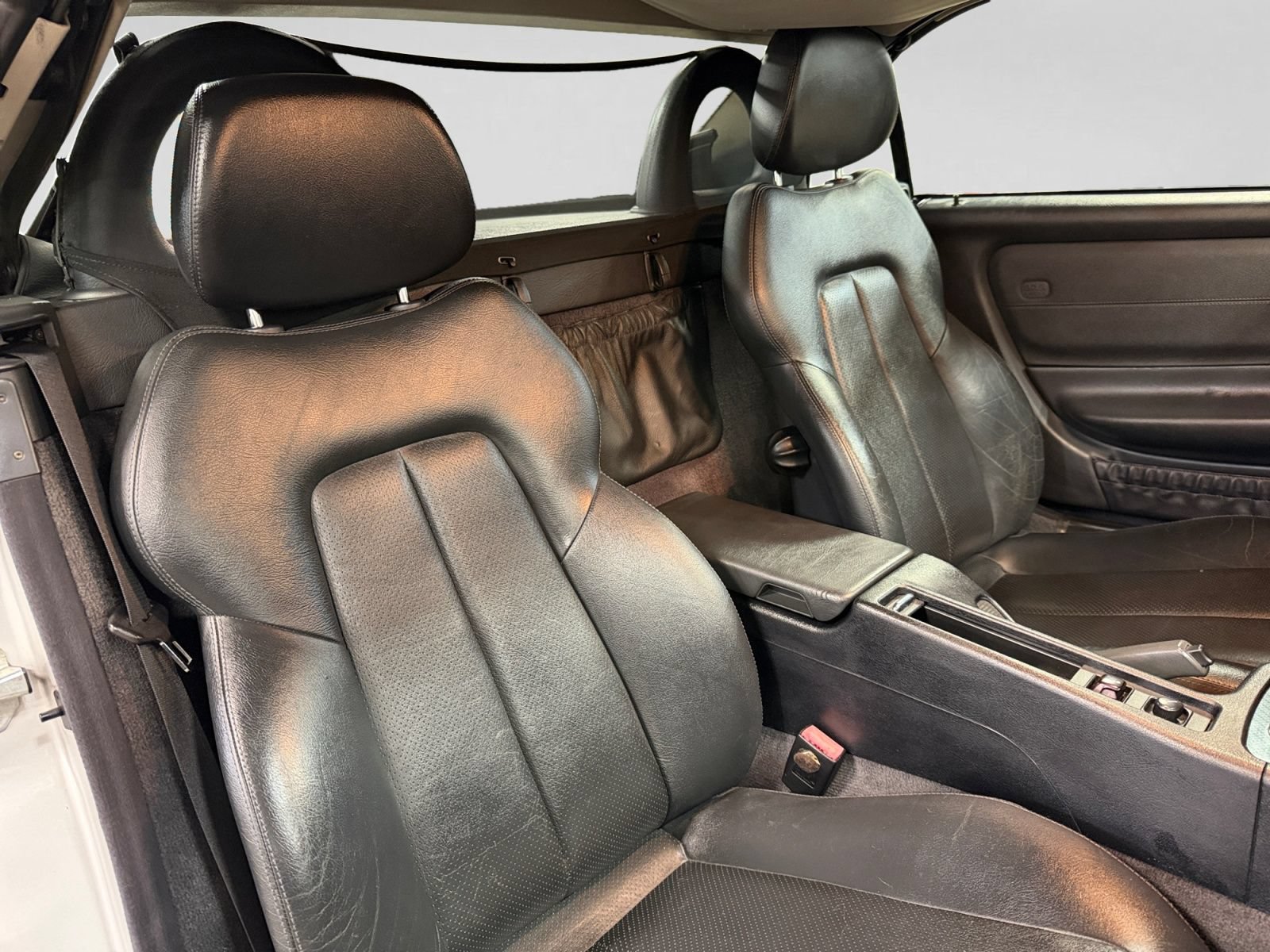 Used 1999 Mercedes-Benz SLK 230 image 25