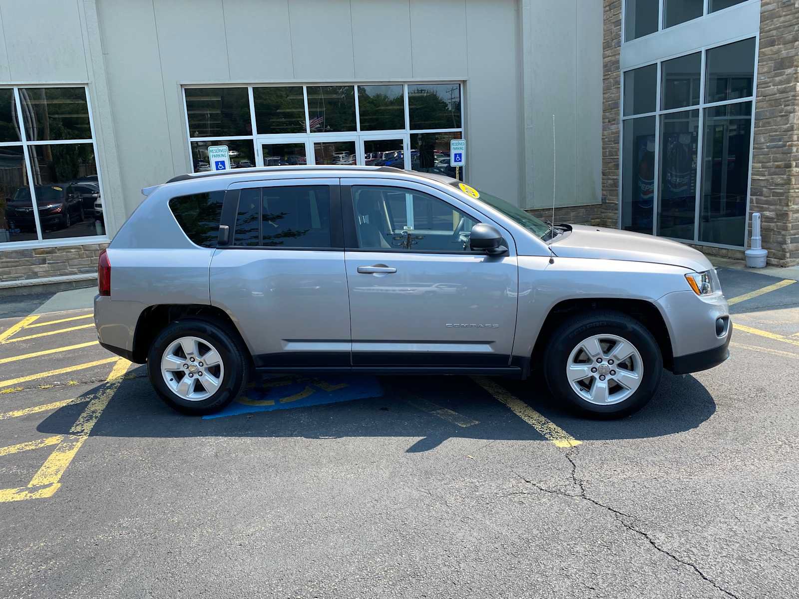 Used 2017 Jeep Compass Sport w/ Power Value Group FWD image 15