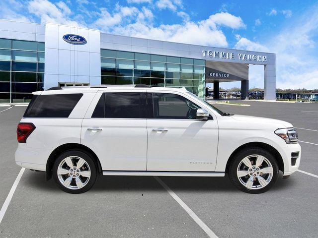 Used 2024 Ford Expedition Platinum RWD image 5