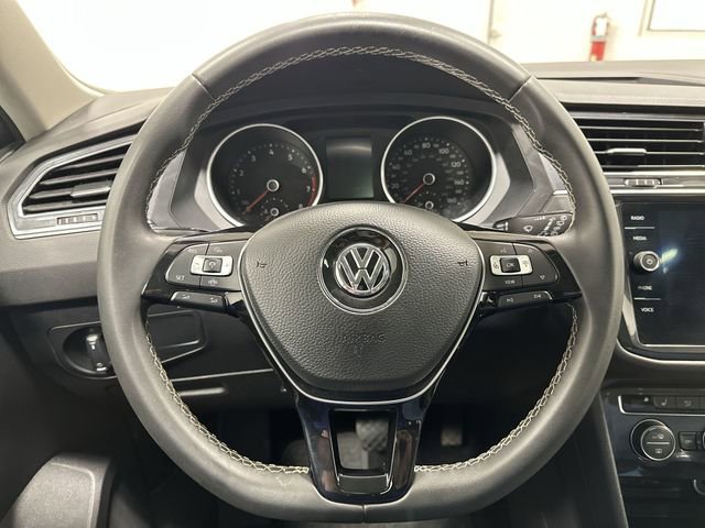 Used 2021 Volkswagen Tiguan SE image 18