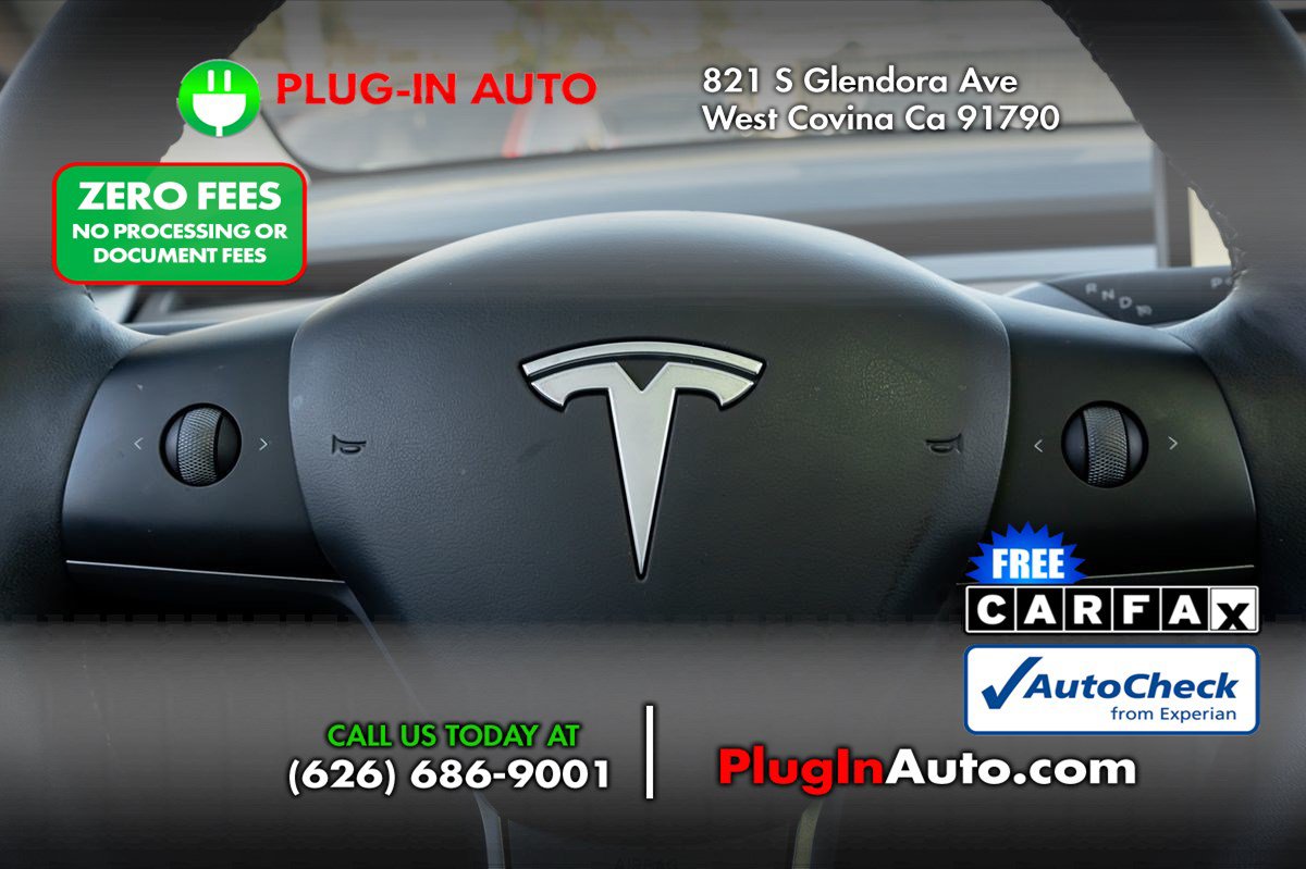 Used 2025 Tesla Model Y Long Range AWD/4WD image 18