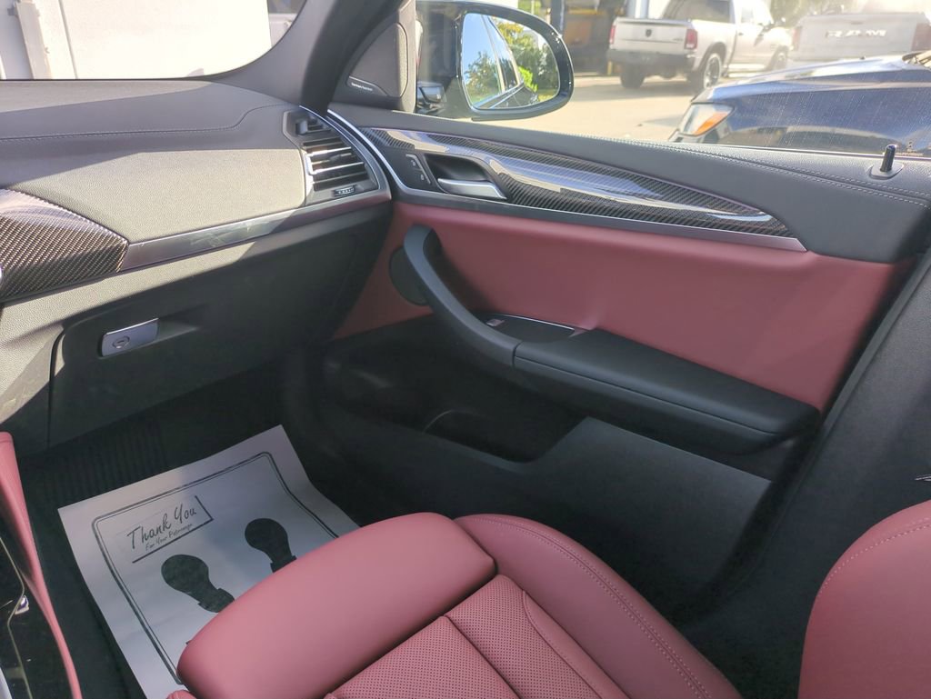 Used 2025 BMW X4 M40i image 19