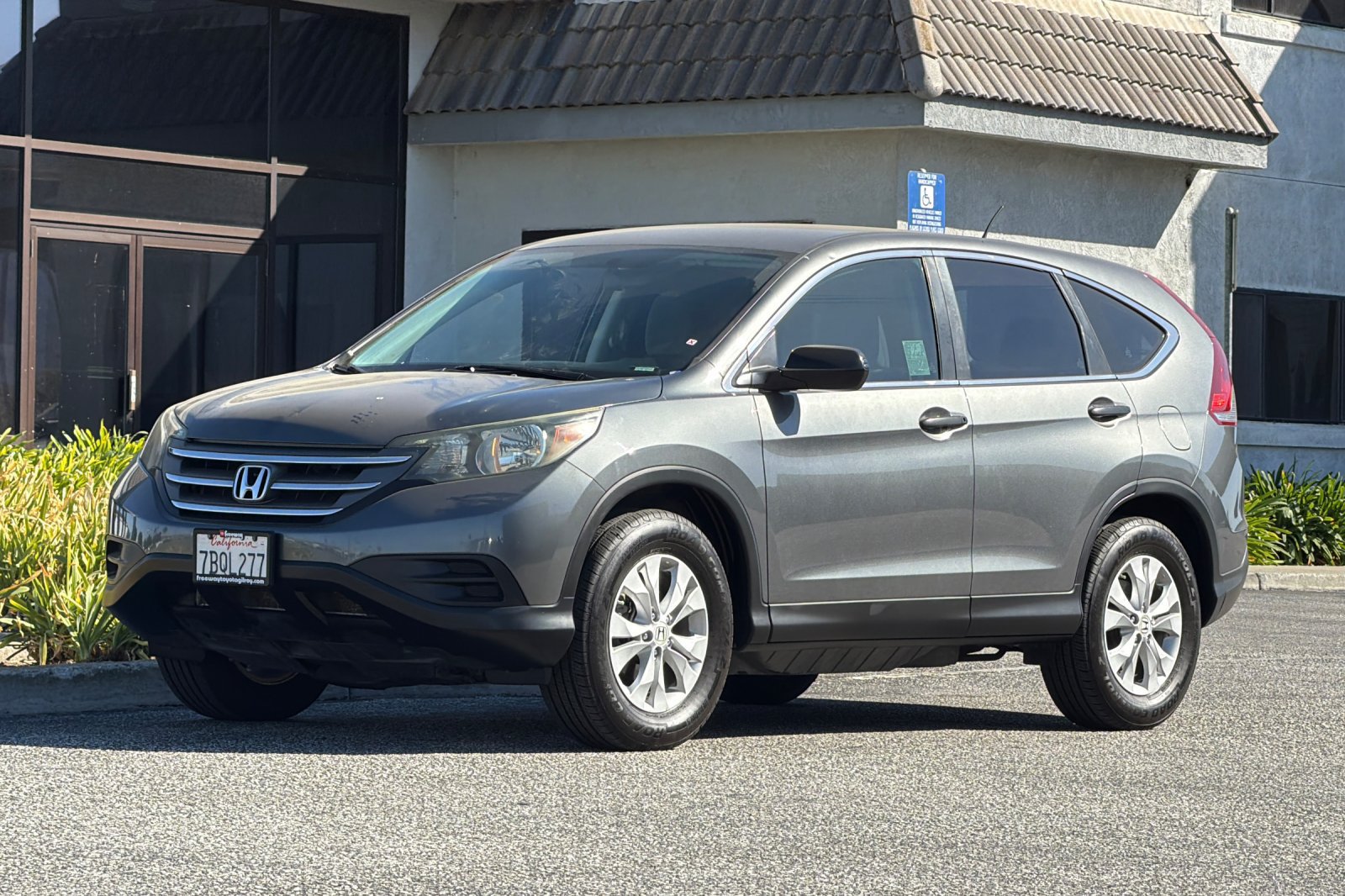 Used 2013 Honda CR-V LX image 9