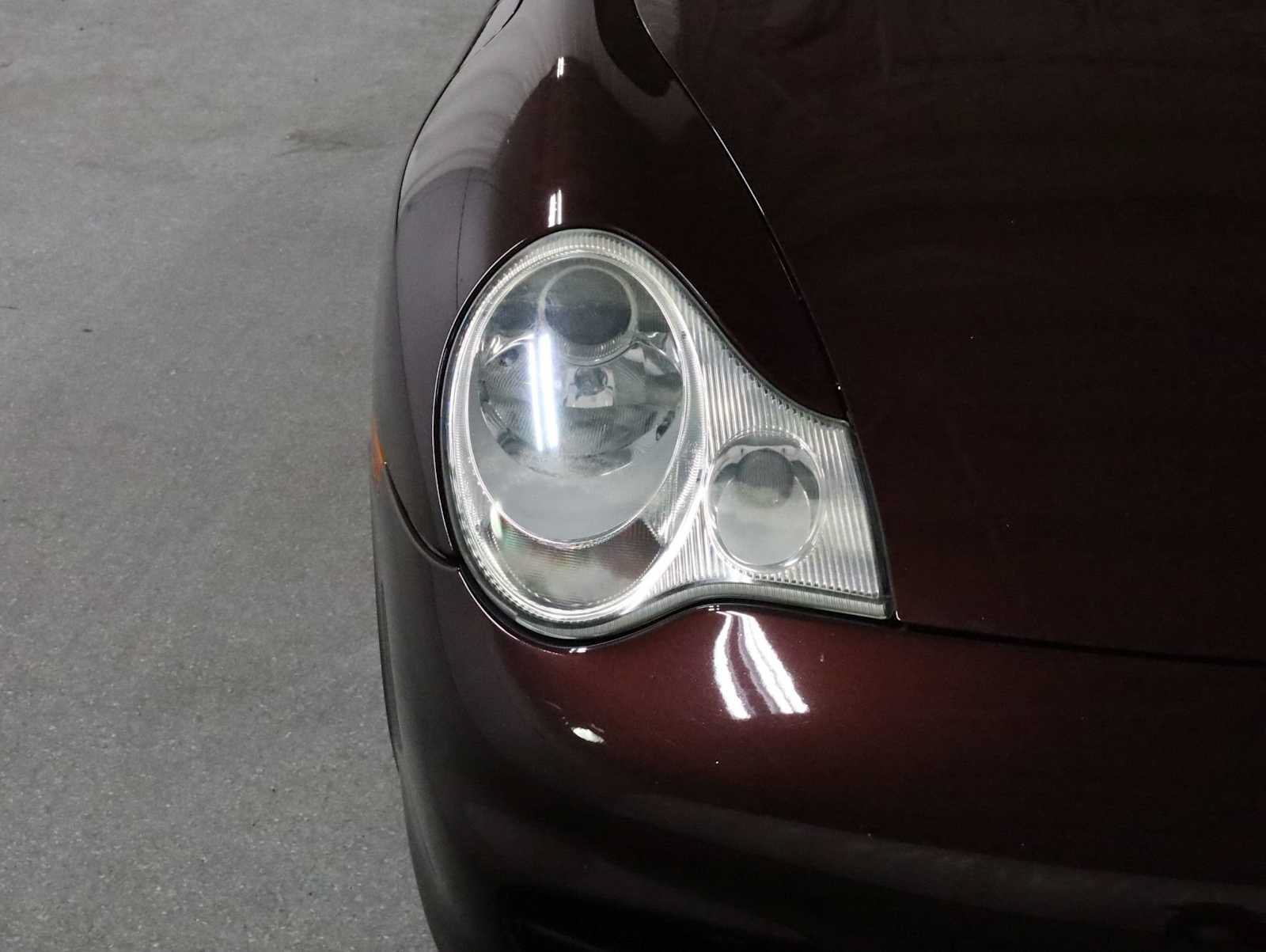 Used 2004 Porsche 911 Carrera RWD image 15