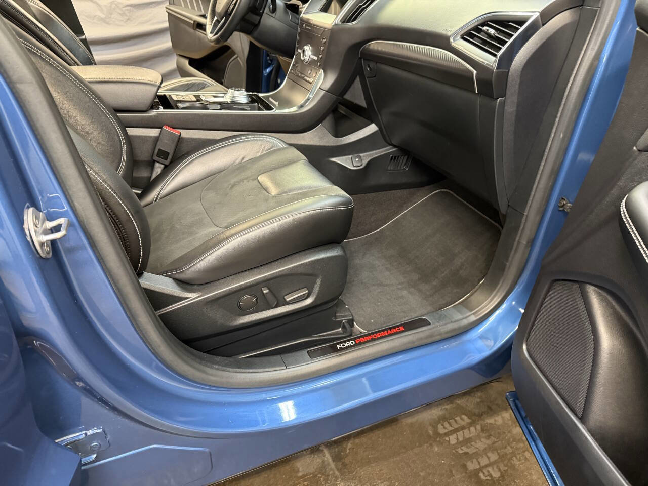 Used 2020 Ford Edge ST w/ Equipment Group 401A image 76