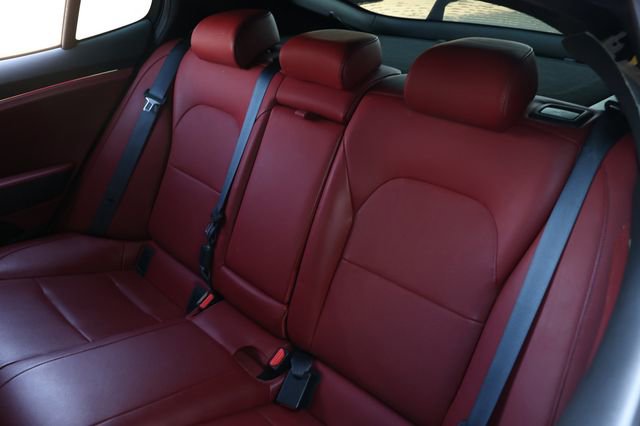 Used 2020 Kia Stinger GT1 image 11