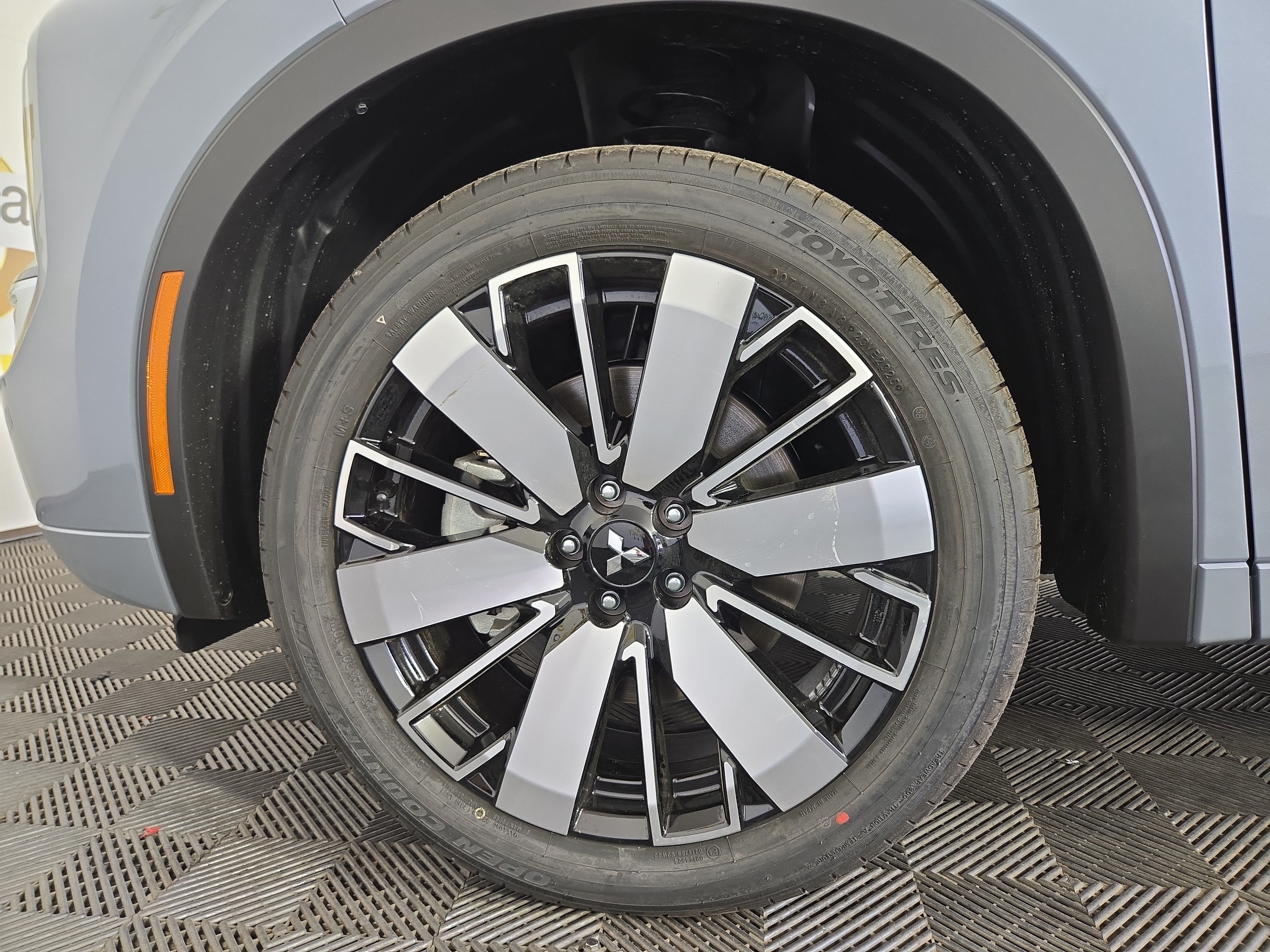 New 2026 Mitsubishi Outlander SEL FWD image 34